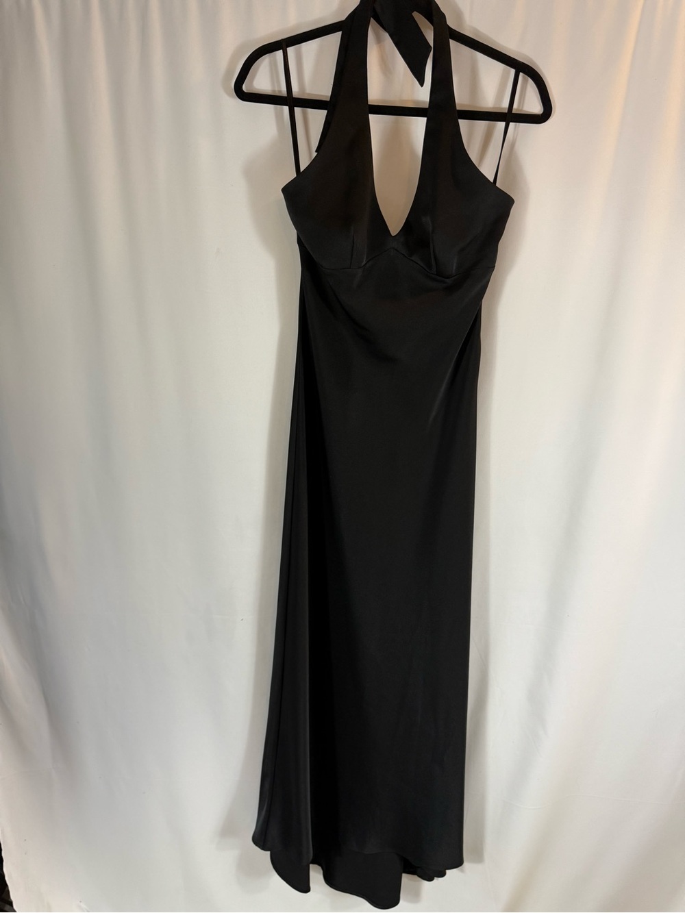 BGBGMAZAZIRA maxi Halter Satin Dress size:4